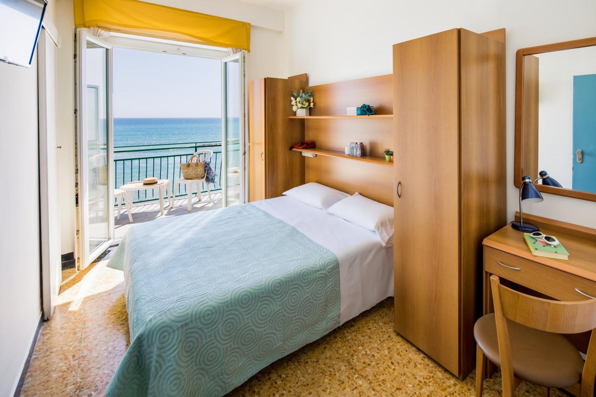 Hotel Mayola Mhotelsgroup San Bartolomeo Al Mare Esterno foto